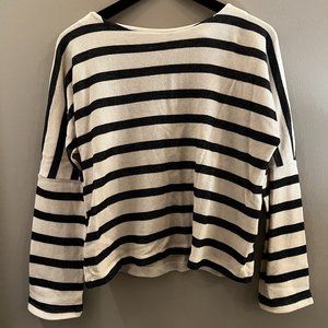 Banana Republic Long Sleeve Stripped Sweater